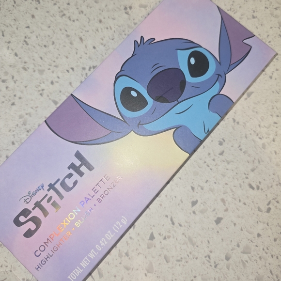 New Disney STITCH highlighter Bronzer Blush - Picture 1 of 2
